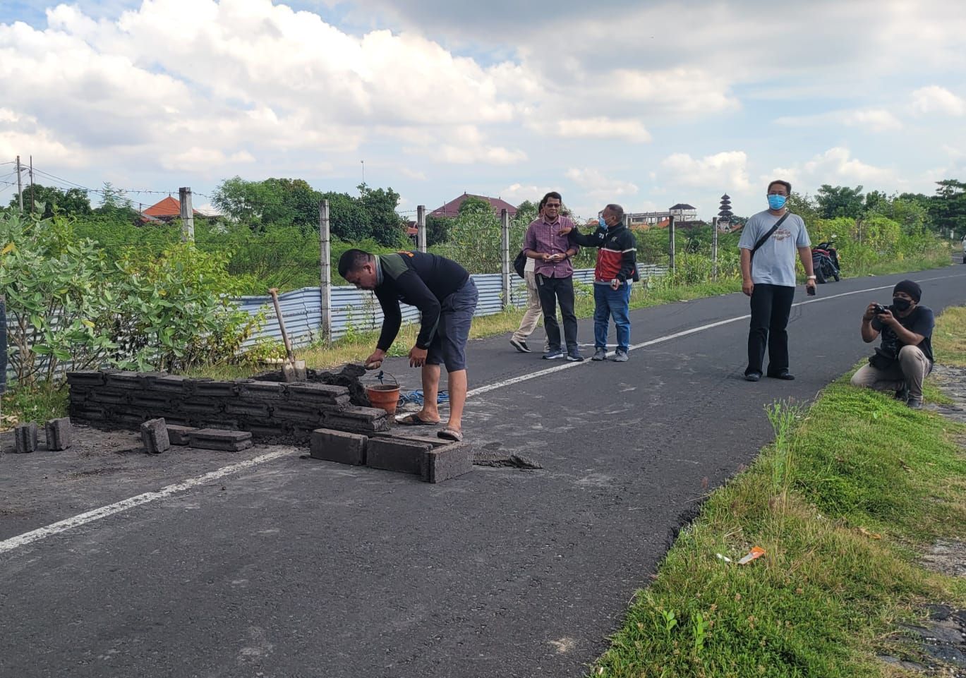 podiumnews.com-Berlarut, Polemik Tanah Dibangun Jalan di Serangan Tak Kunjung Ada Kejelasan